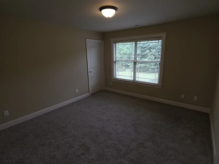 Guest bedroom 1