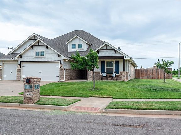 2nd image of 16100 Mendoza Dr