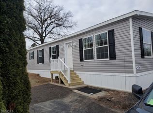 476 Kenbury Rd, Somerville, NJ 08876