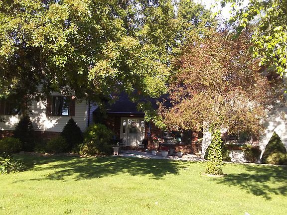 3rd image of 18390 E 2360th St