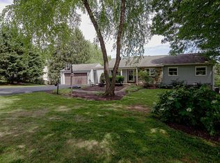 2743 Loch Haven Dr, Ijamsville, MD 21754