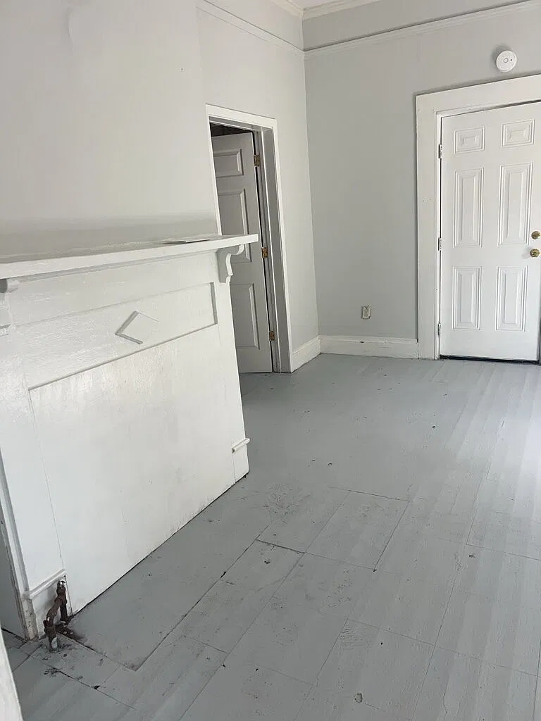 2 bed, 1.0 bath, $875 — Photo 3