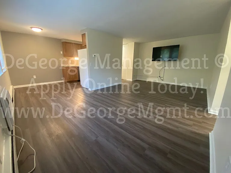 Avalon Apartments — Photo 17