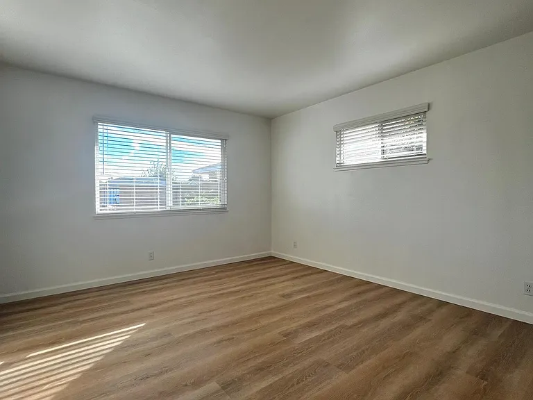 18371 Tamarind St — Photo 29