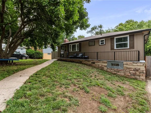 7025 N Pennsylvania Ave, Kansas City, MO 64118