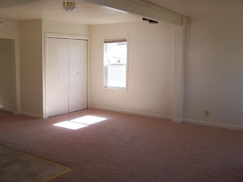 2nd image of 315 N Spring St