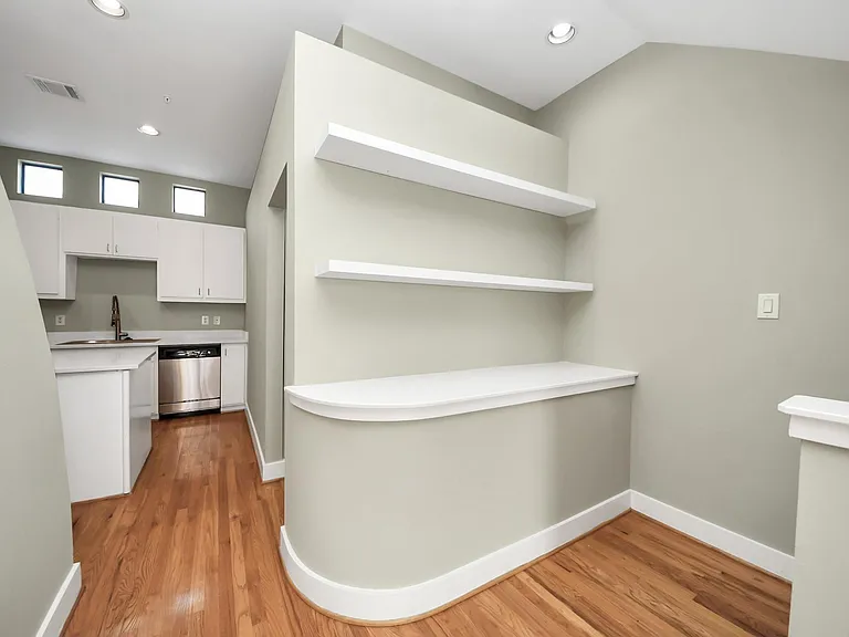 8715 Meadowcroft Dr #404 — Photo 9