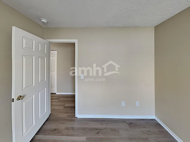 5000 Hancock Cir — Photo 14