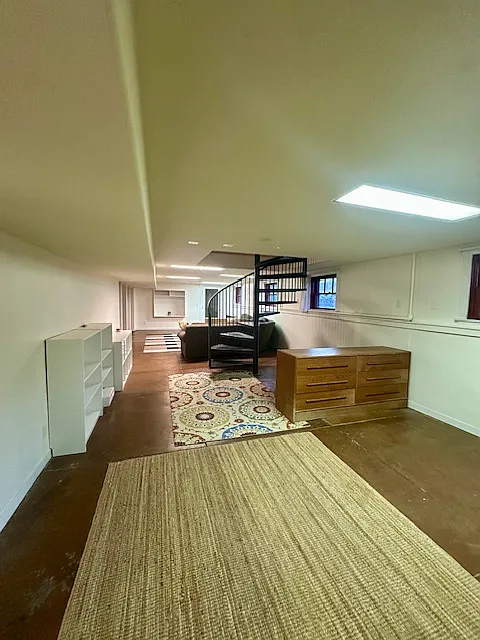 1 bed, 1000 sqft, $1,700 — Photo 4