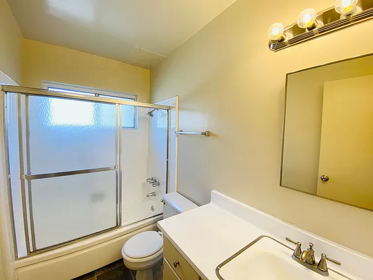 5305 Packard Street — Photo 19