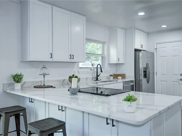 404 Ticonderoga Rd, Virginia Beach, VA 23462