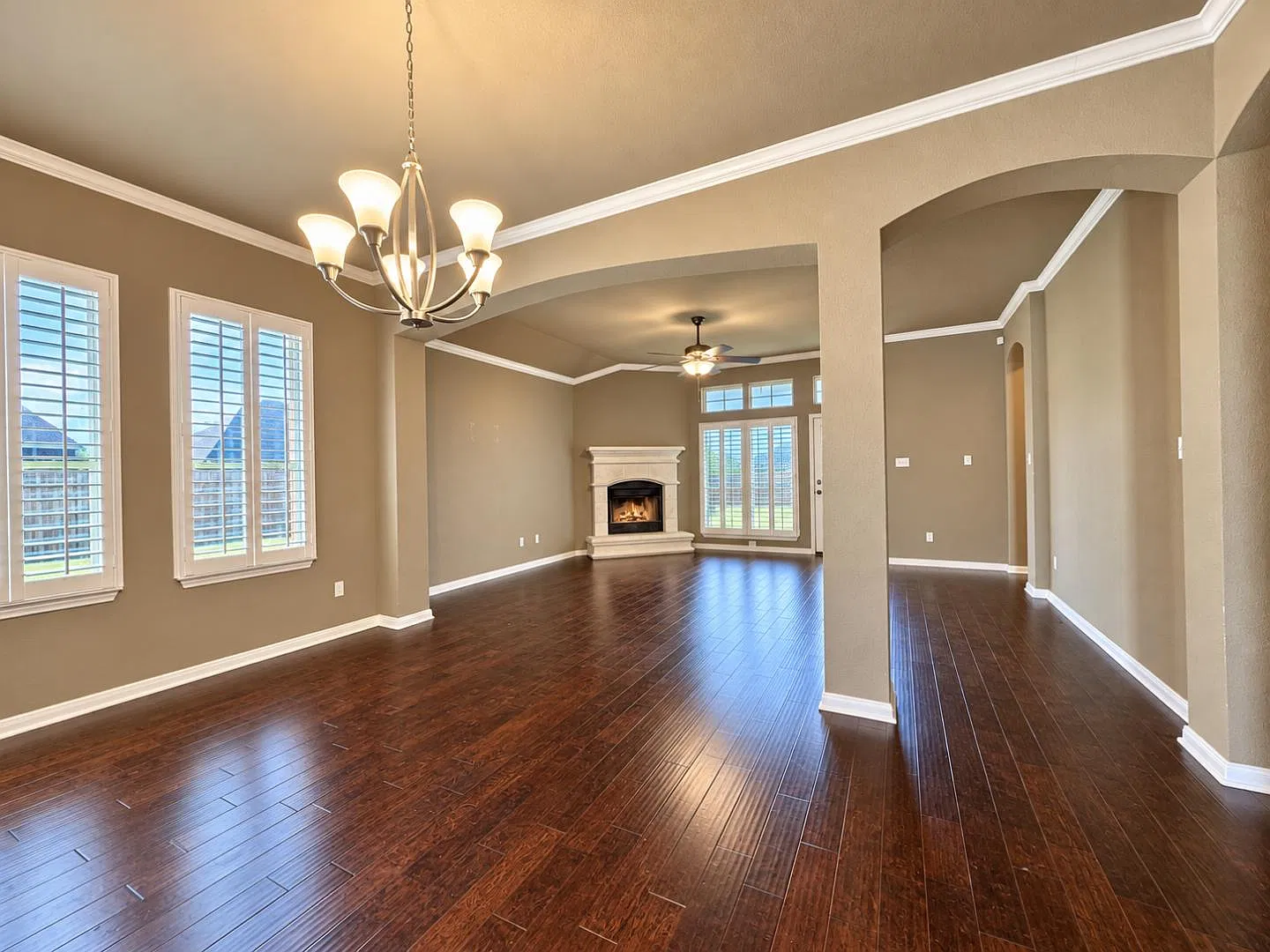 10604 Jordan Ct — Photo 4