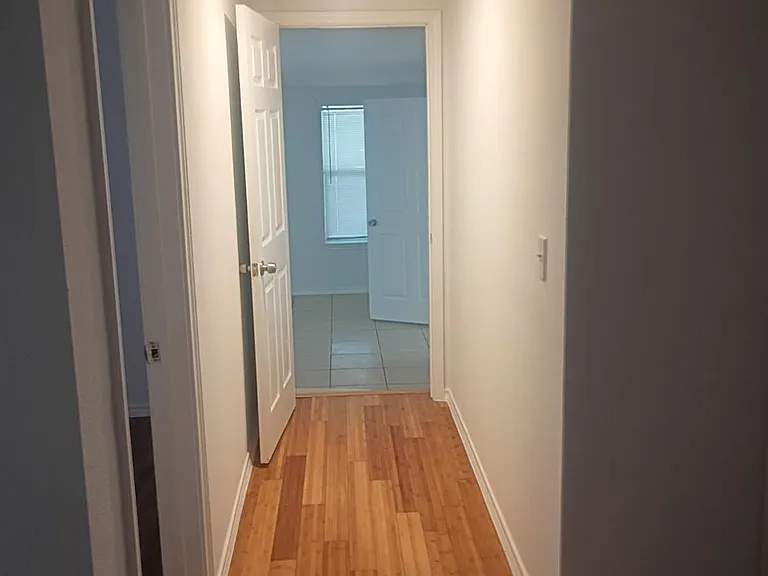 1604 Wilson St — Photo 15