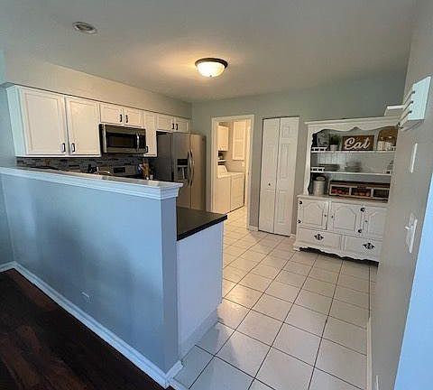 3rd image of 1168 Lillian Ln