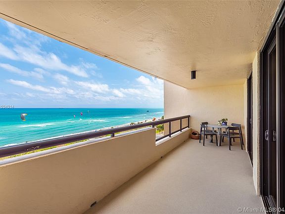 5th image of 2555 Collins Ave APT 1009
