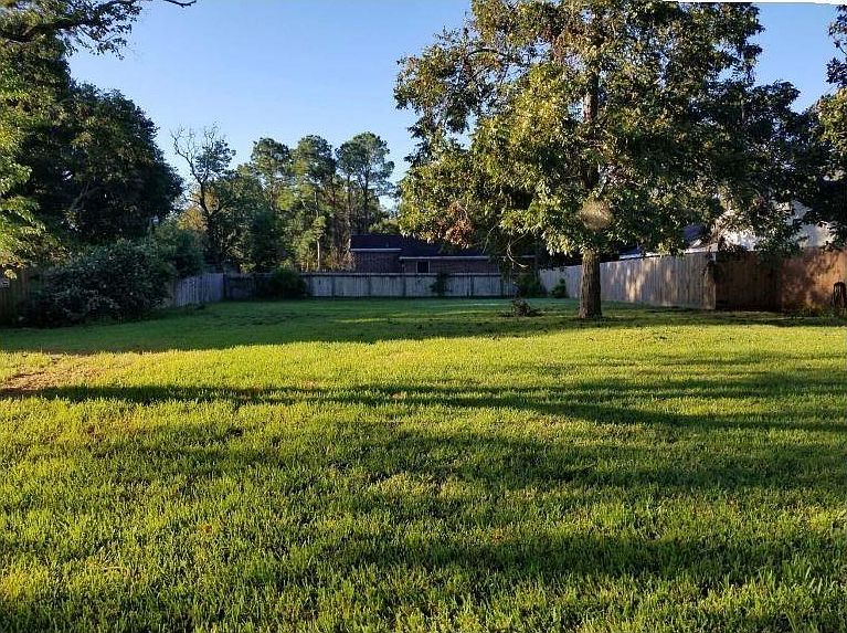 1st image of 209 Anglewood Ct