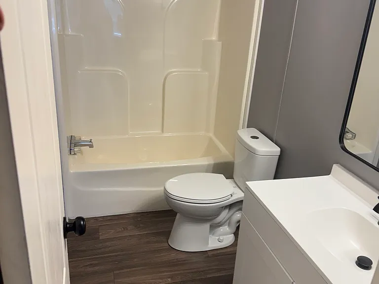 379 Pointe Ln — Photo 5