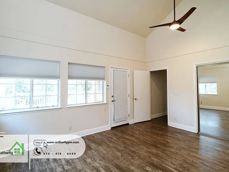 3747 Sunday Ct — Photo 10
