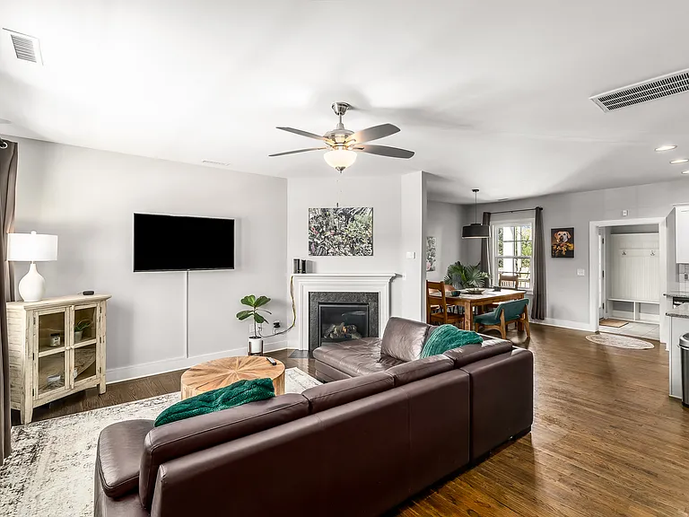 302 Reid Dr — Photo 5