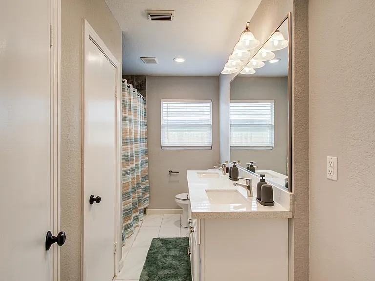 8018 Hammerly Blvd — Photo 10