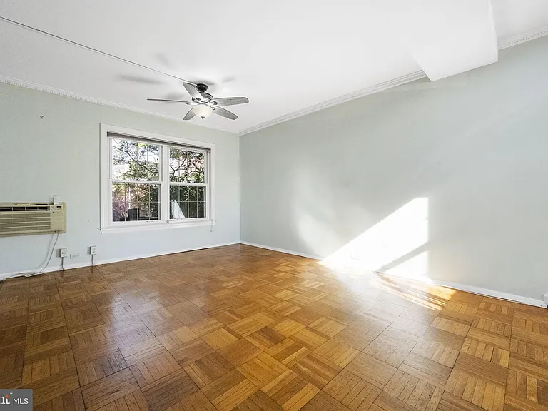 1635 Ripon Pl — Photo 5