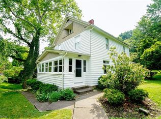 16 Riverside Dr, Poland, OH 44514