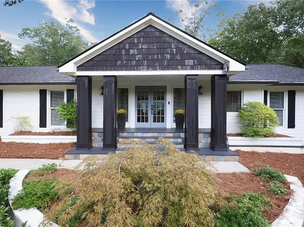 5860 Riverwood Dr, Atlanta, GA 30328