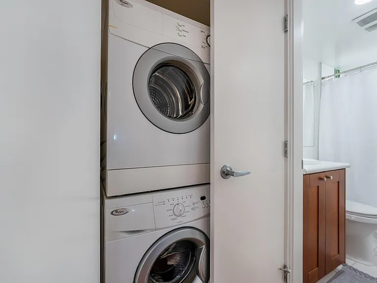 66 Cordova St W #206 — Photo 17