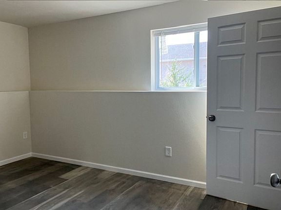 3rd image of 318 Brock Ave