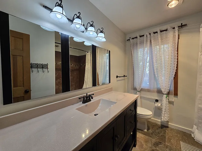 244 Maynard St #6 — Photo 14