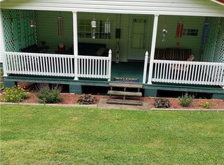 4797 Aarons Fork Rd, Elkview, WV 25071