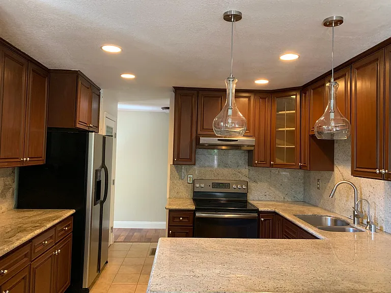 238 Racoon Ct — Photo 6