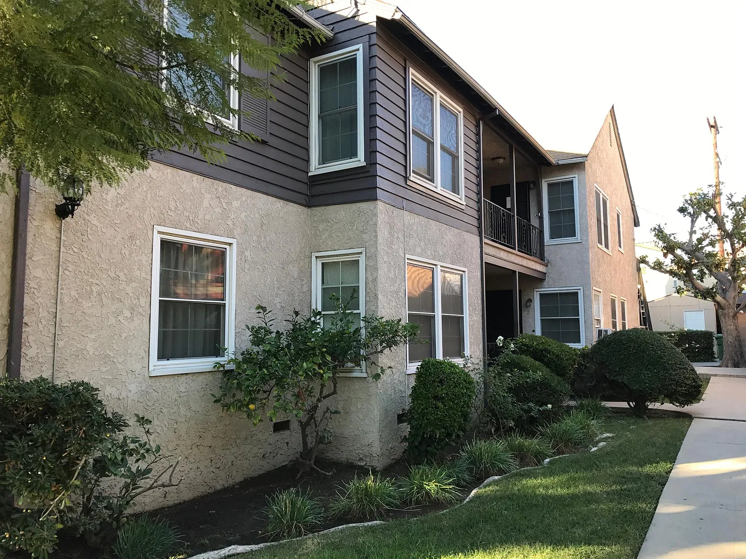 2 bed, 1100 sqft, $2,795 — Photo 2