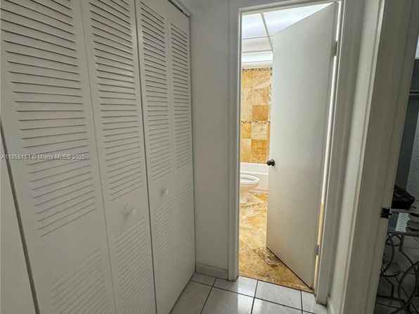 10000 NW 80th Ct APT 2149
