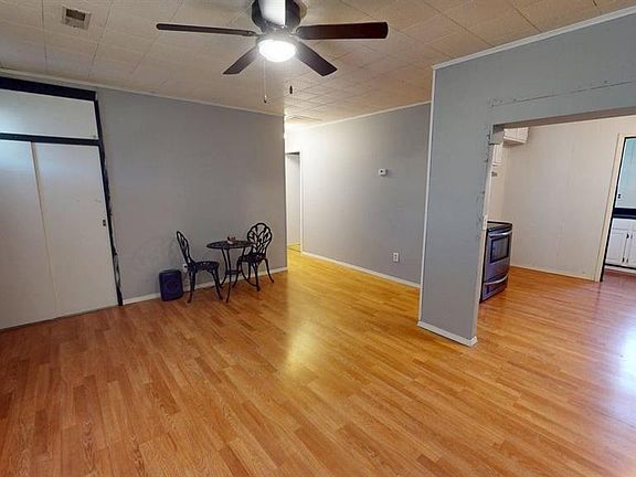 5th image of 507 W Washington Ave