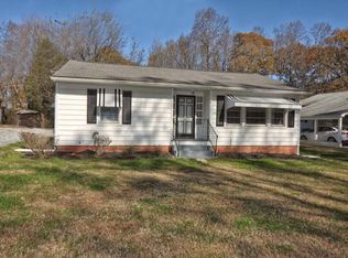 104 Oakdale St, Lexington, NC 27292