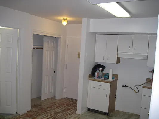 Rented by 18 REALTY | media 8