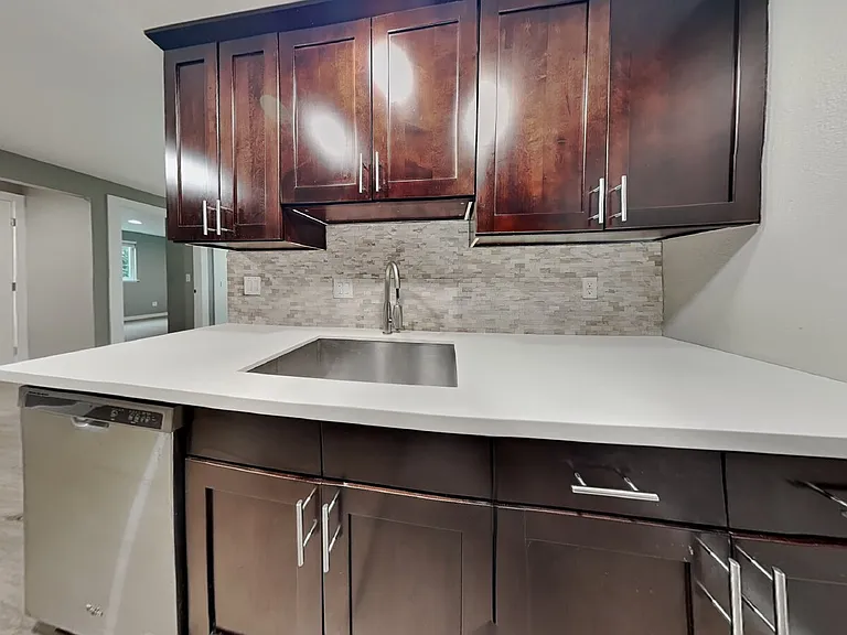 1105 S Woodlawn St #2 — Photo 9