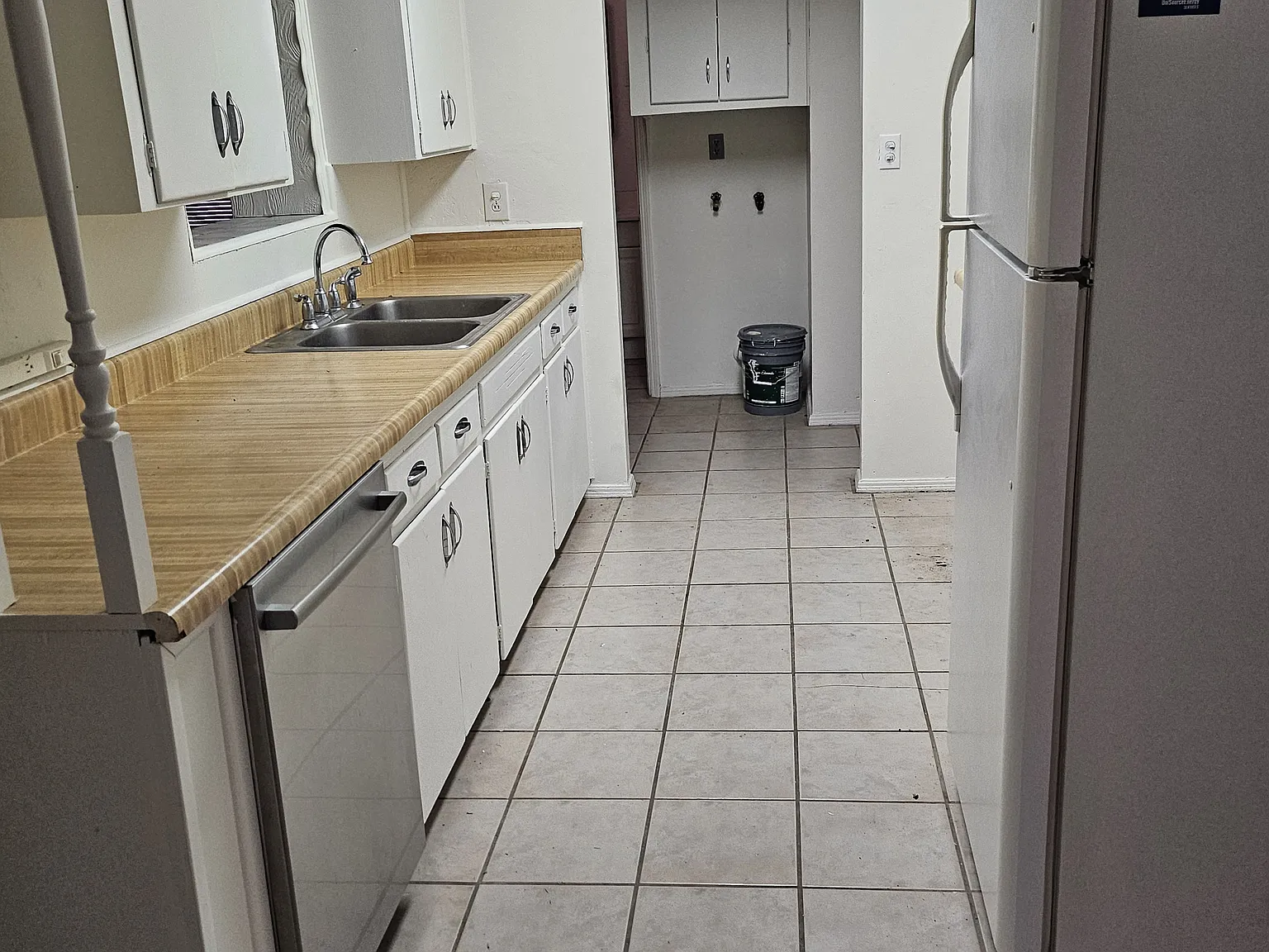 3 bed, 1.5 bath, 1450 sqft, $1,650 — Photo 4
