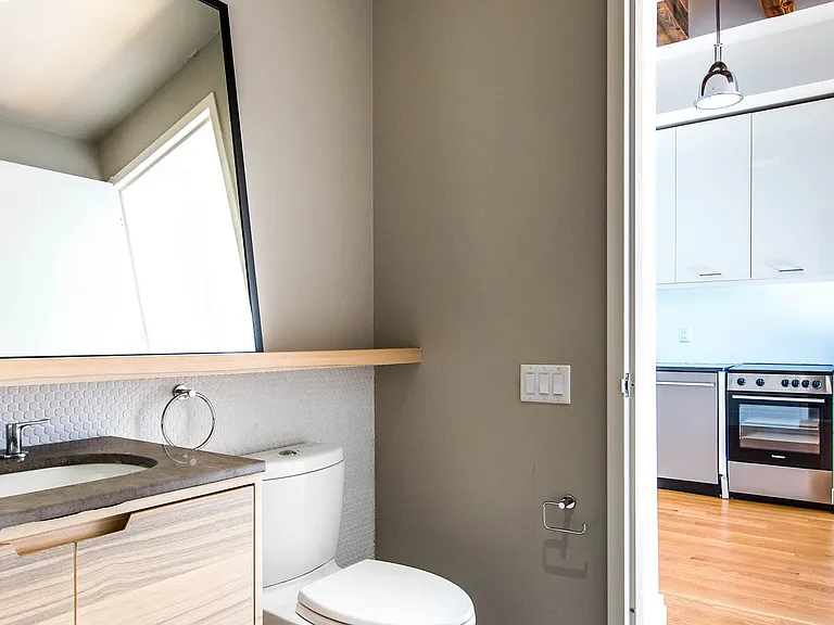 17 Monitor St #4F — Photo 7