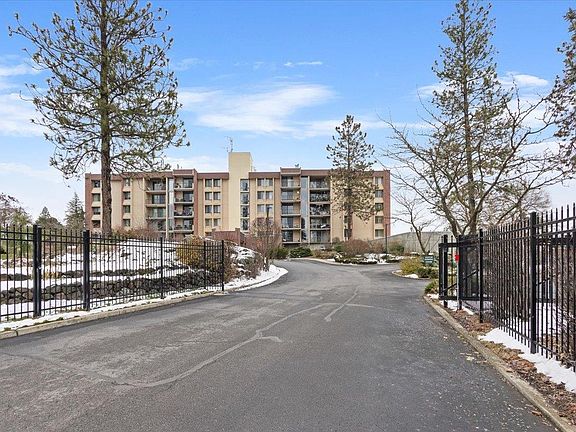 2nd image of 1311 S Westcliff Pl APT 408