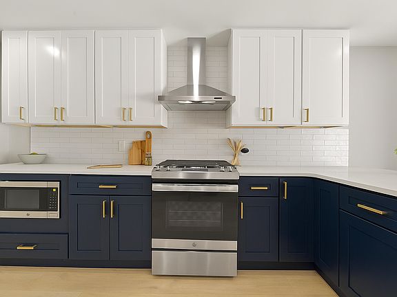 4th image of 2168 E Cumberland St #1