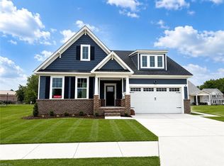 8 Apron Dr, Suffolk, VA 23434