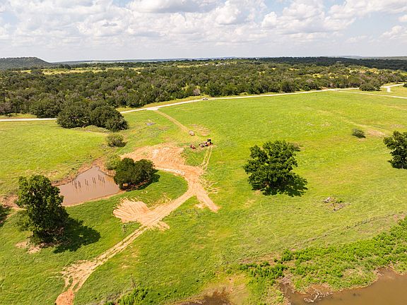 2nd image of 2105 River Shoals Rd