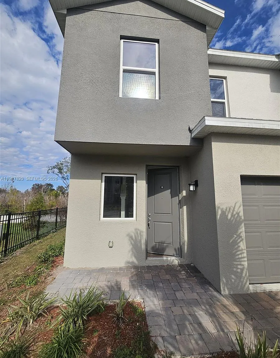 Sandlake Station Townhome — Photo 3