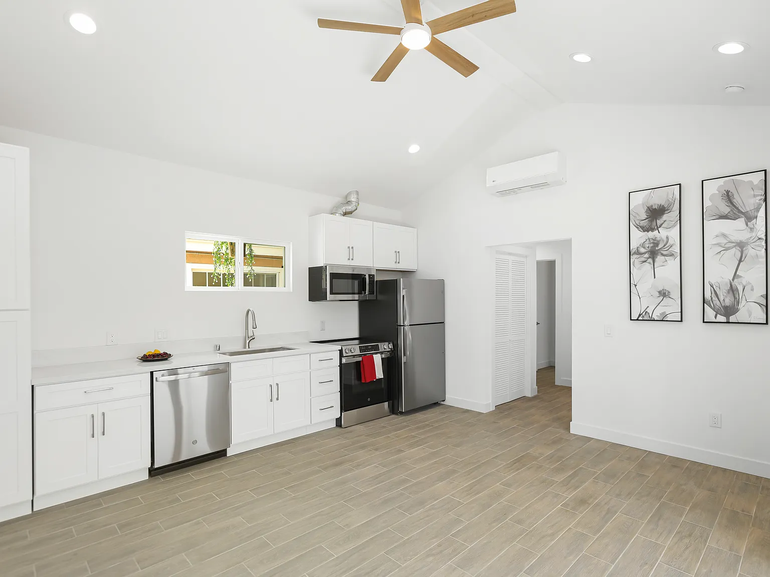 1 bed, 1.5 bath, 600 sqft, $2,895 — Photo 4