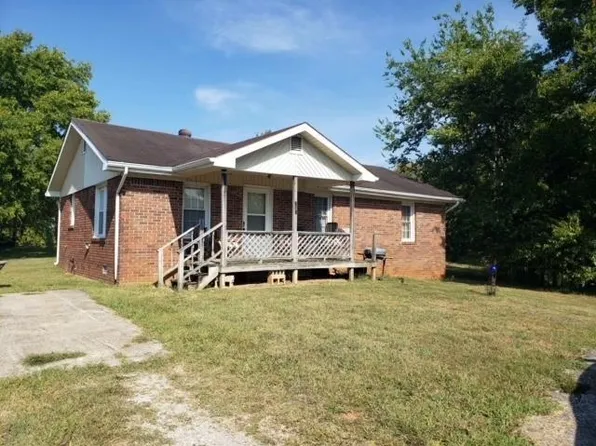 401 Blair Rd, Cave City, KY 42127