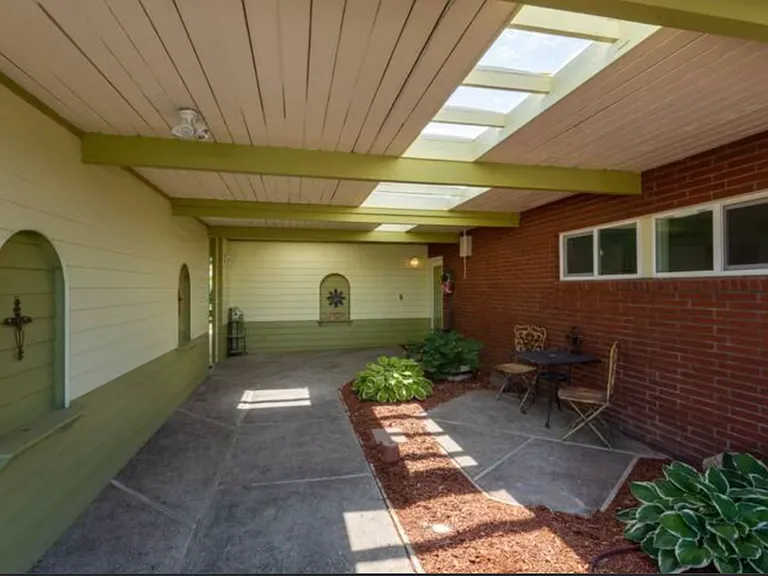 419 Mountain View Dr — Photo 32