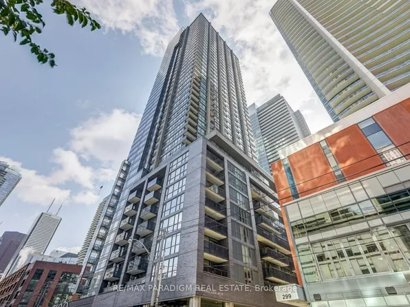 295 Adelaide St W, Toronto, ON