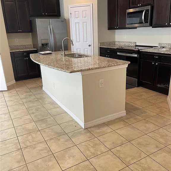 4755 Somerset Hill Ln — Photo 3